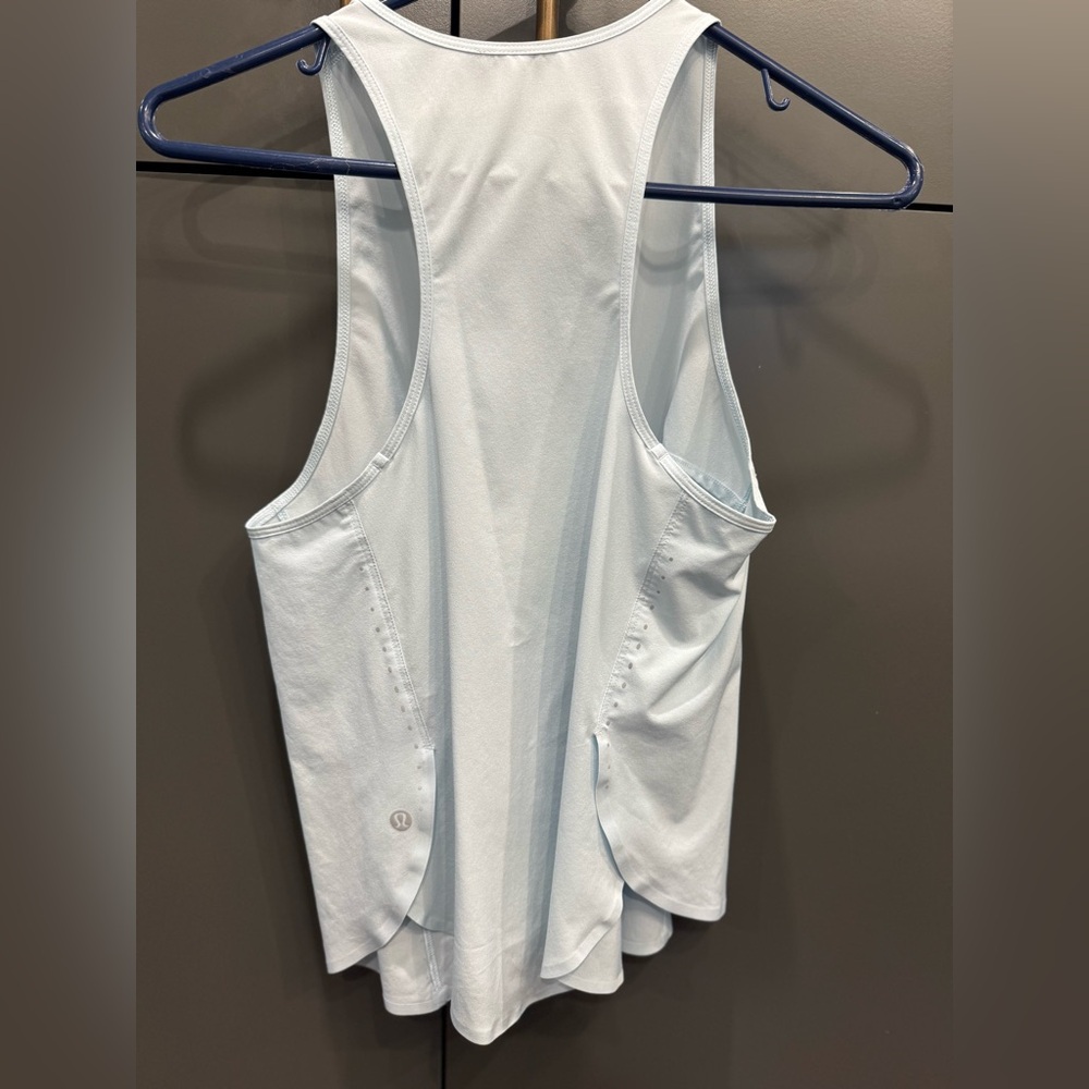 Lululemon Lightweight Stretch Running Tank Top Womens Size 4 - Picture 4 of 5